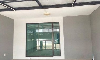 Reihenhaus zum Kauf mit 3 Zimmer in Bang Yai, Nonthaburi