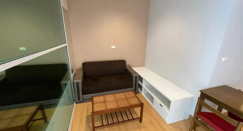 For rent 1 bed condo in Pathum Wan, Bangkok