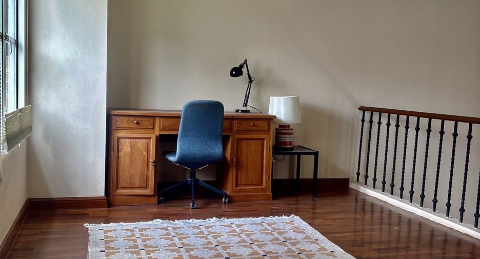 Haus zum Kauf mit 5 Zimmer in Watthana, Bangkok