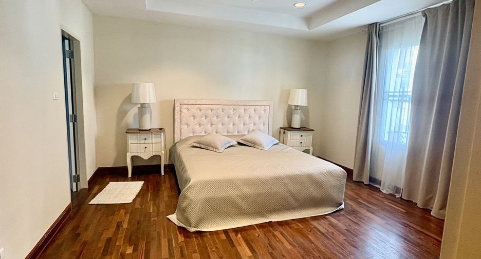 Haus zum Kauf mit 5 Zimmer in Watthana, Bangkok