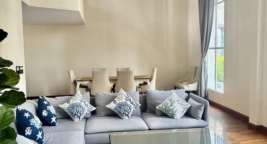 Haus zum Kauf mit 5 Zimmer in Watthana, Bangkok