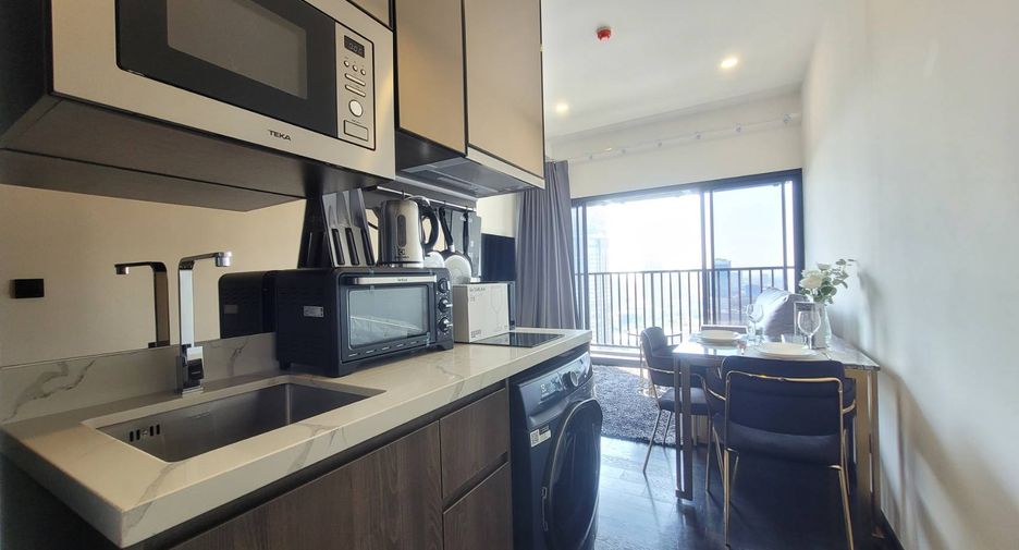 Wohnung zur Miete mit 2 Zimmer in Watthana, Bangkok