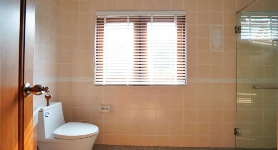 For rent 3 bedrooms villa in Sattahip, Chonburi