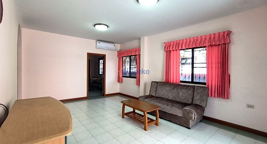 Casa en alquiler de 2 habitaciones en East Pattaya, Pattaya
