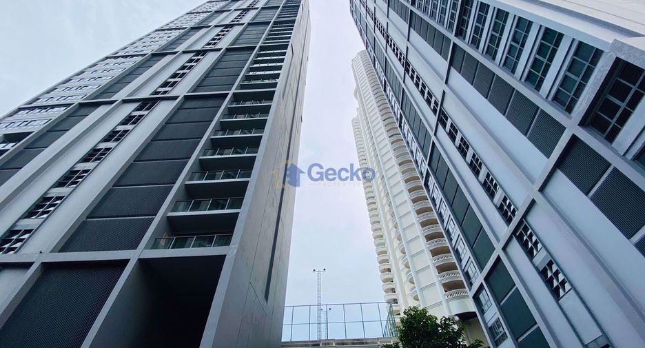 For rent 2 bedrooms condo in North Pattaya, Pattaya