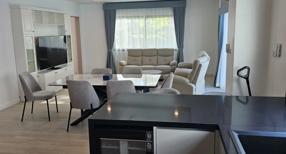 For sale そして for rent 4 ベッドルーム house in Thalang, Phuket