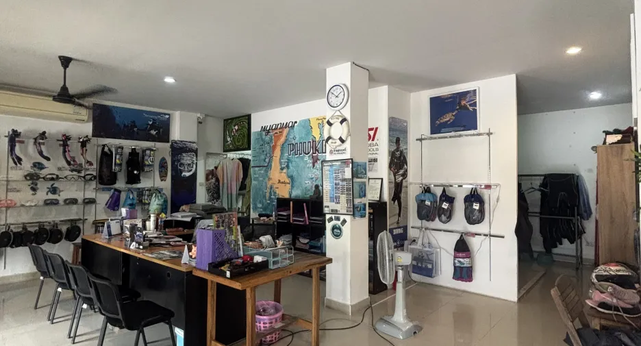出售 8 卧室 商业空间 在 Phuket Town, 普吉