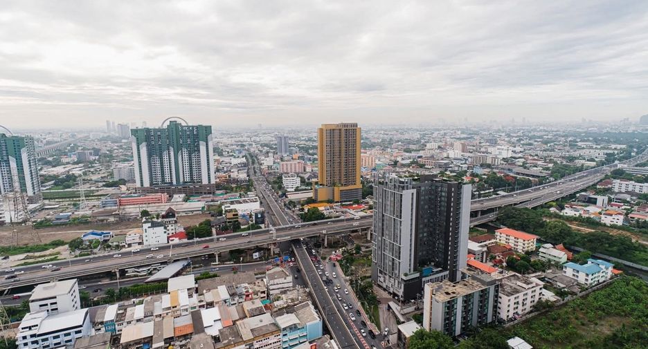 For rent 2 ベッドルーム condo in Watthana, Bangkok