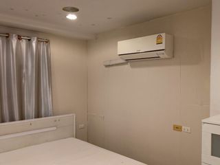 For rent 1 bed condo in Yan Nawa, Bangkok