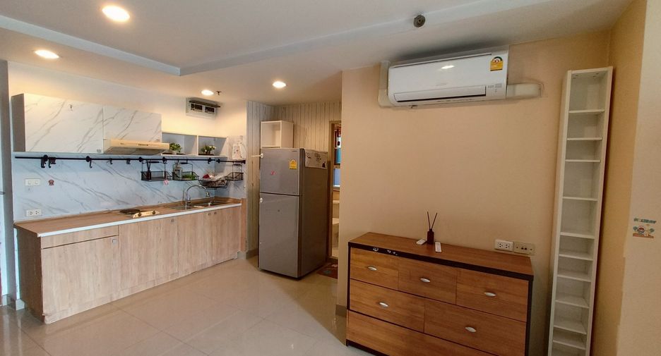For rent 1 bed condo in Yan Nawa, Bangkok