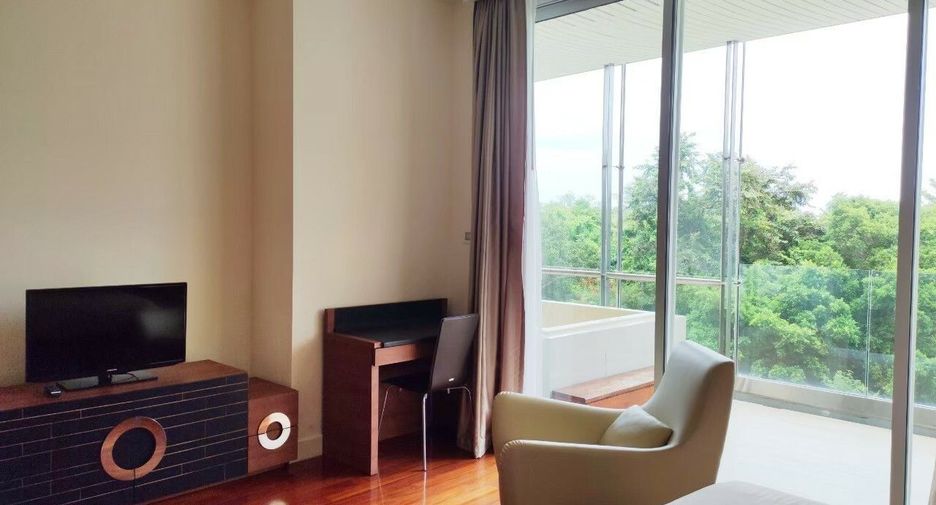 For sale 2 bedrooms condo in North Pattaya, Pattaya
