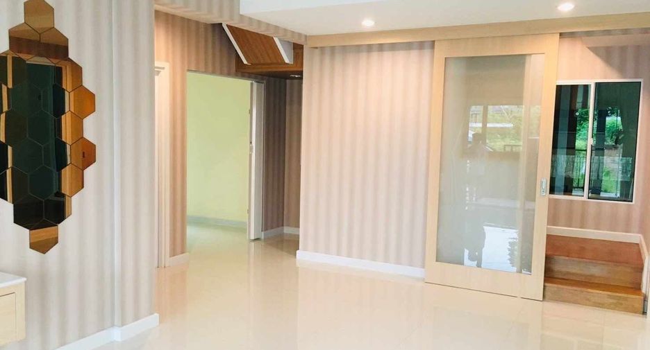 For rent 3 bedrooms house in Suan Luang, Bangkok