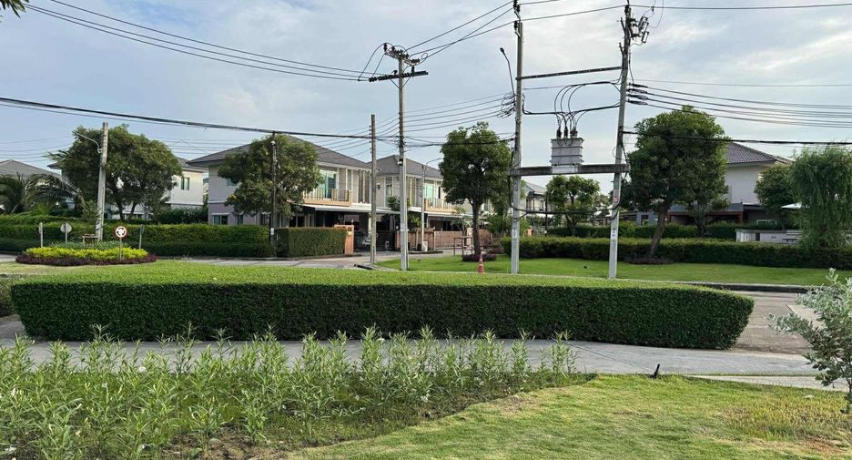 For rent 3 bedrooms house in Suan Luang, Bangkok