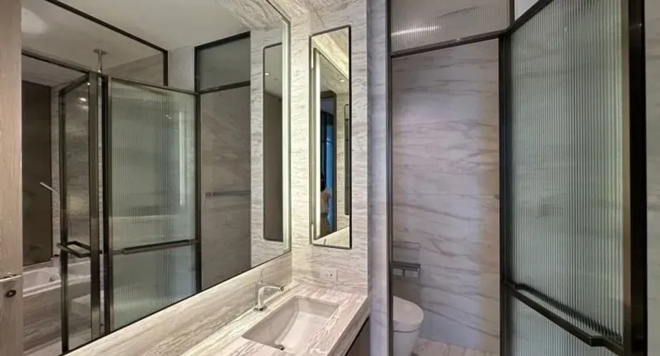 For sale 1 bed condo in Pathum Wan, Bangkok