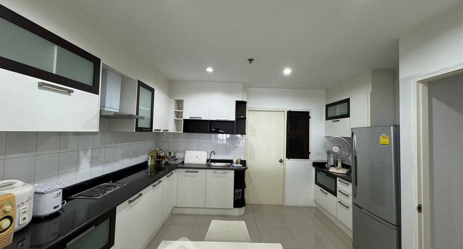 For rent 3 ベッドルーム condo in Mueang Nonthaburi, Nonthaburi