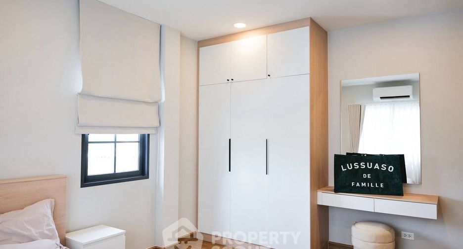 À vendre 4 chambres maison à Bang Phli, Samut Prakan