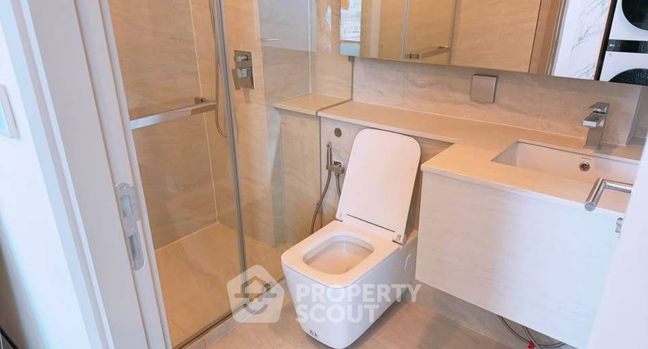 For sale 3 bedrooms condo in Ratchathewi, Bangkok