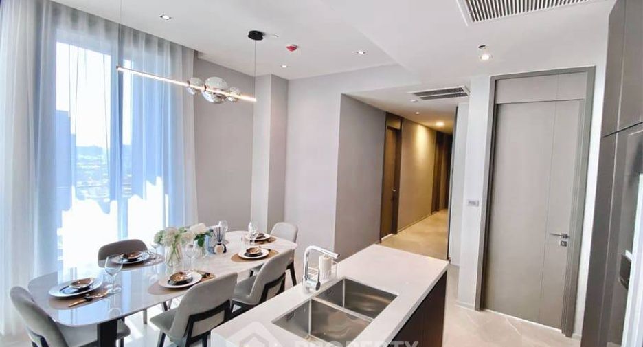 À vendre 3 chambres condo à Khlong Toei, Bangkok