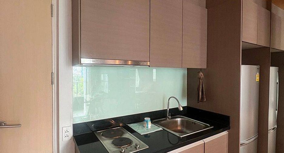 For rent そして for sale 2 ベッドルーム condo in Khlong Toei, Bangkok