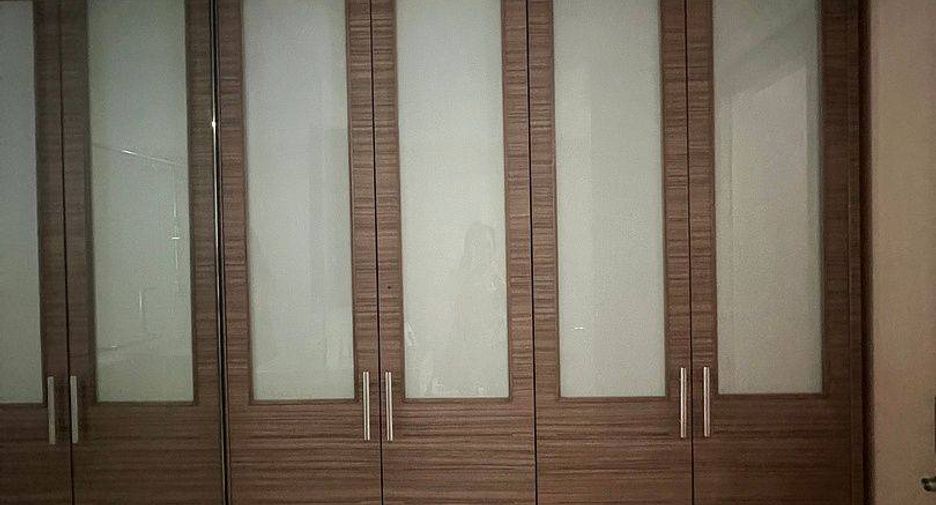 For rent そして for sale 2 ベッドルーム condo in Khlong Toei, Bangkok