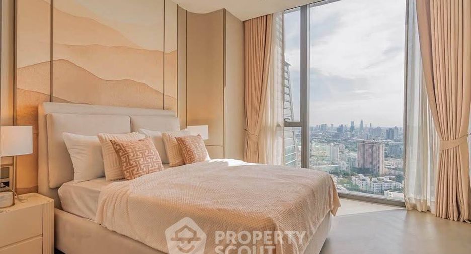 For rent そして for sale 3 ベッドルーム condo in Pathum Wan, Bangkok