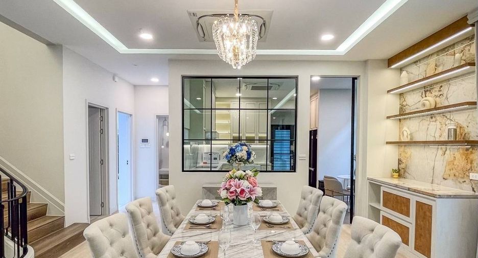 For rent 4 ベッドルーム house in Saphan Sung, Bangkok