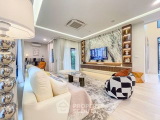 出租 4 卧室 独立屋 在 Saphan Sung, 曼谷