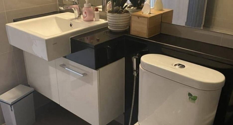 For rent 2 bedrooms condo in Ratchathewi, Bangkok