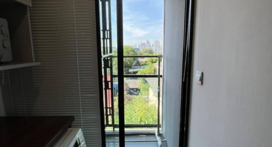 À vendre 1 chambre condo à Chatuchak, Bangkok