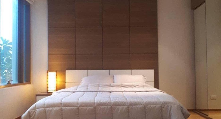 For sale 1 bed condo in Khlong Toei, Bangkok