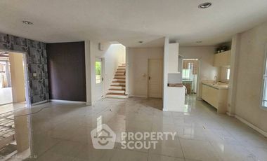 Haus zum Kauf mit 4 Zimmer in Khan Na Yao, Bangkok