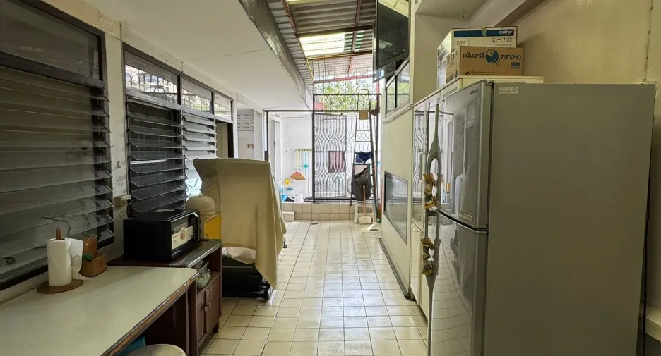Casa en venta de 3 habitaciones en Khlong Toei, Bangkok