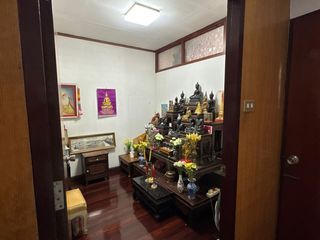 Casa en venta de 3 habitaciones en Khlong Toei, Bangkok