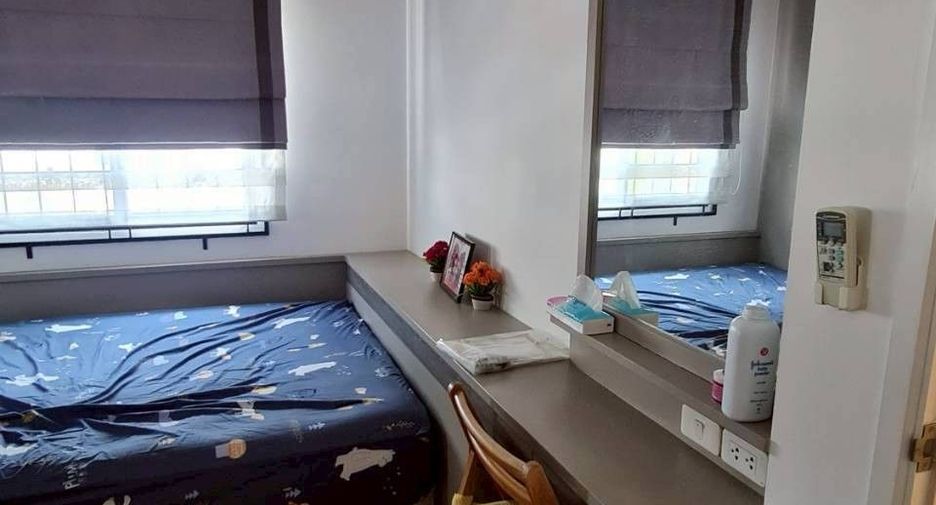 Casa adosada en venta de 3 habitaciones en Thung Khru, Bangkok