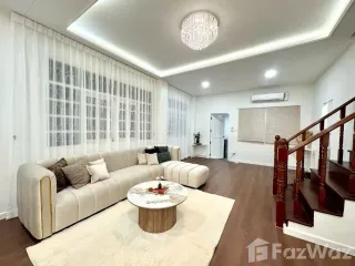 ให้เช่า 4 ห้องนอน บ้านเดี่ยว ใน ห้วยขวาง, กรุงเทพฯ