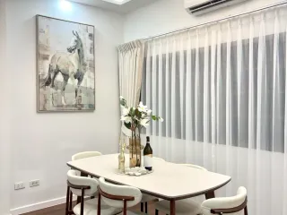 ให้เช่า 4 ห้องนอน บ้านเดี่ยว ใน ห้วยขวาง, กรุงเทพฯ
