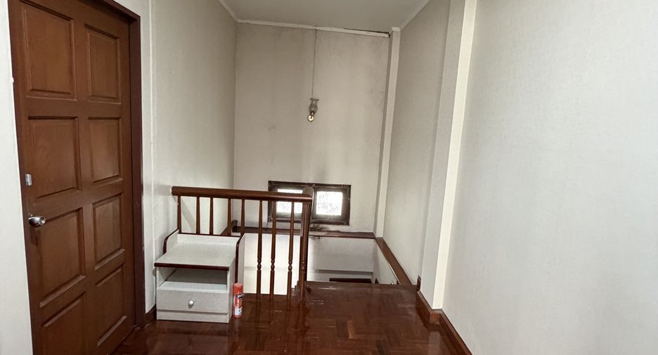 Condo en alquiler de 2 habitaciones en Samphanthawong, Bangkok