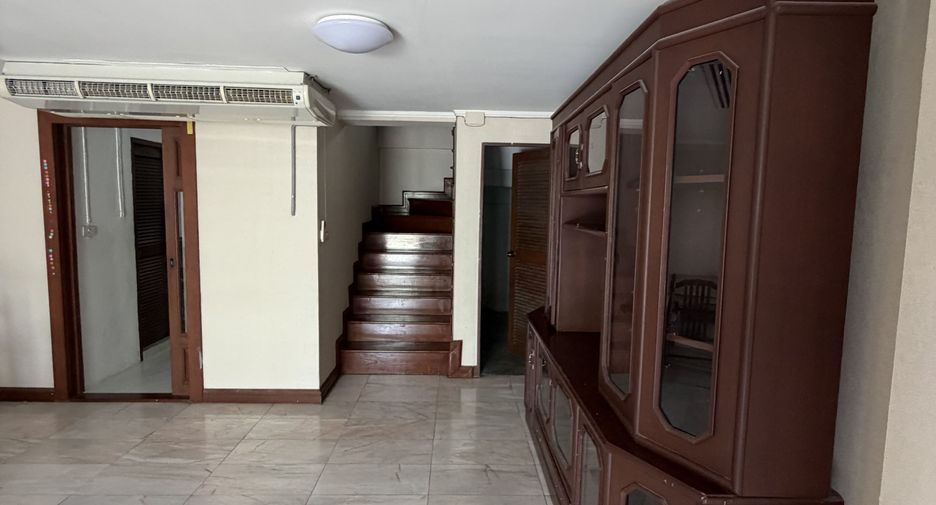 Condo en alquiler de 2 habitaciones en Samphanthawong, Bangkok