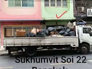 Аренда 4 спальни торговое помещение в Кхлонг Тоеи, Бангкок