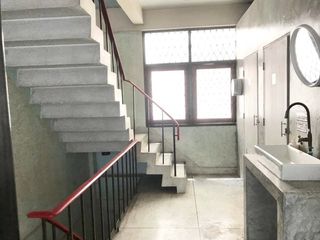 出租 5 卧室 联排别墅 在 Bang Rak, 曼谷