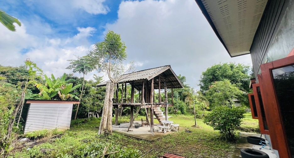 À vendre 3 chambres maison à San Kamphaeng, Chiang Mai