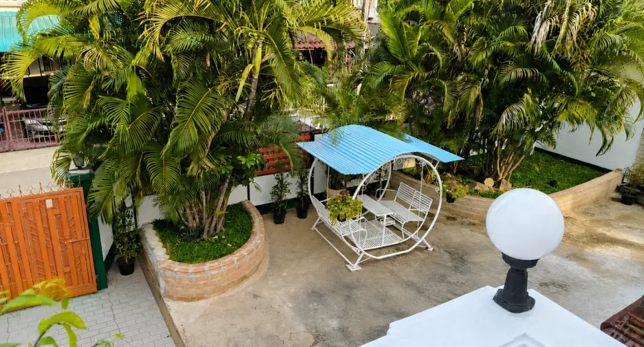 Haus zum Kauf mit 4 Zimmer in Mueang Chiang Mai, Chiang Mai