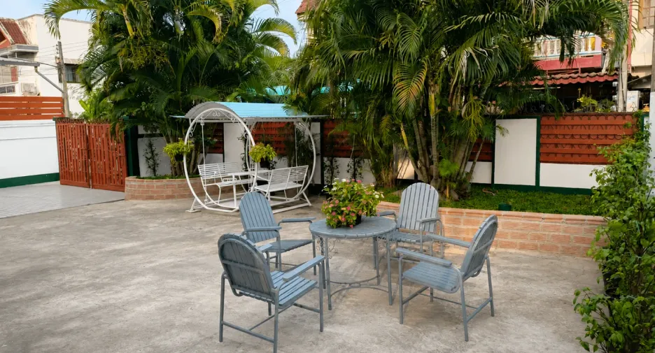 Haus zum Kauf mit 4 Zimmer in Mueang Chiang Mai, Chiang Mai