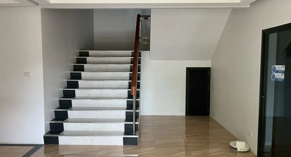 For sale 27 bedrooms villa in Saraphi, Chiang Mai