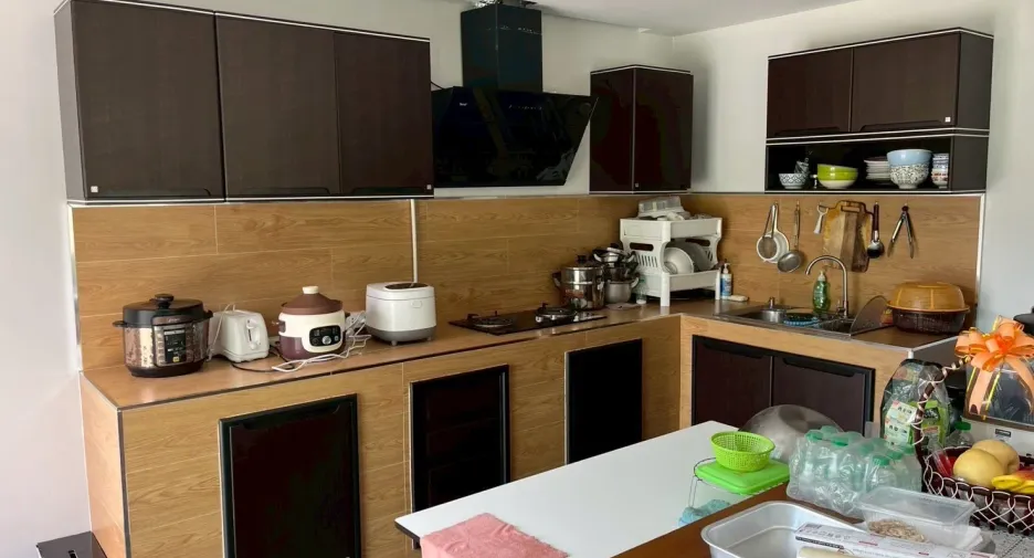 For sale 27 bedrooms villa in Saraphi, Chiang Mai