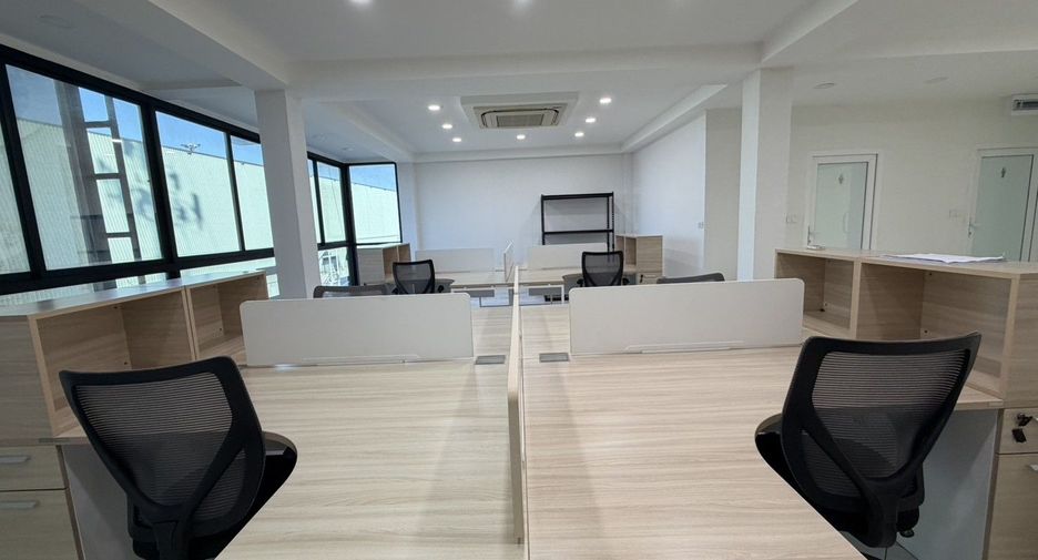 For sale 6 bedrooms townhouse in East Pattaya, Pattaya