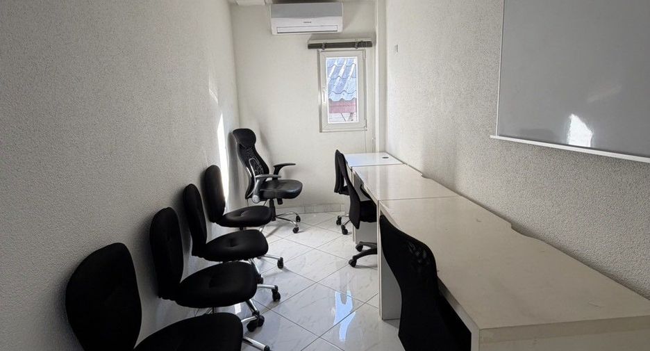 For sale 6 bedrooms townhouse in East Pattaya, Pattaya