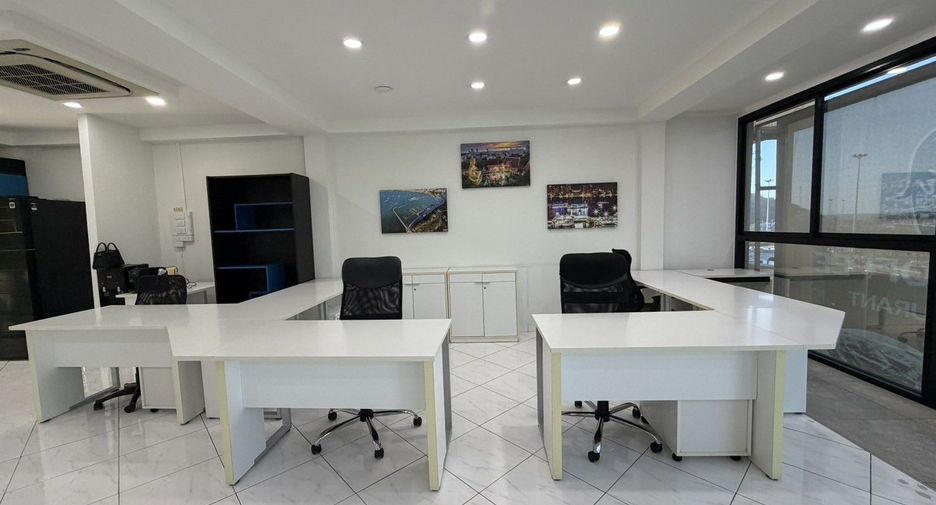 For sale 6 bedrooms townhouse in East Pattaya, Pattaya