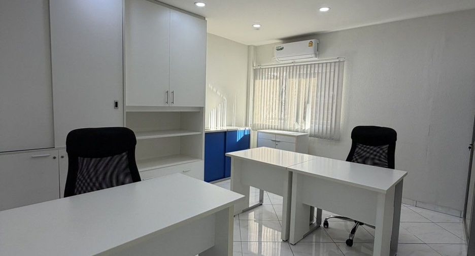 For sale 6 bedrooms townhouse in East Pattaya, Pattaya