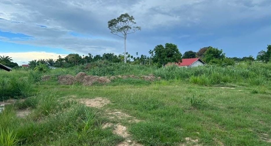 Terreno en venta en Sattahip, Chonburi